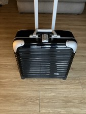 Rimowa Salsa Bord Beauty Case
