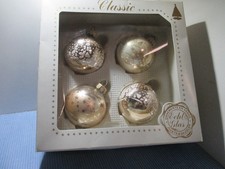 4 alte Weihnachtskugeln Christbaumschmuck  Glas-Baumschmuck