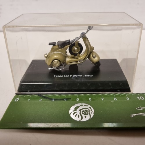 New ray roller vespa 125 - roller,