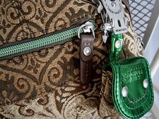 NEU George Gina & Lucy