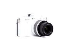 NIKON CoolPix V 1 mit Nikon 1