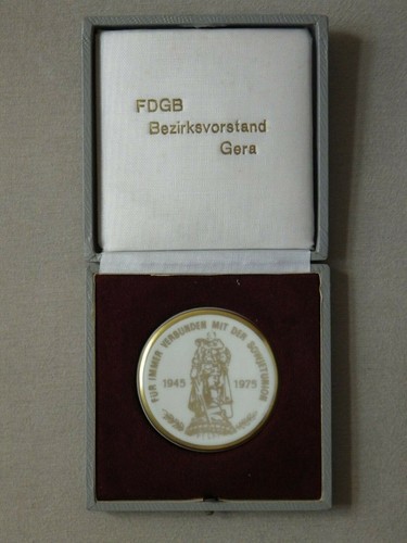 Alte ddr porzellan medaille - alte,