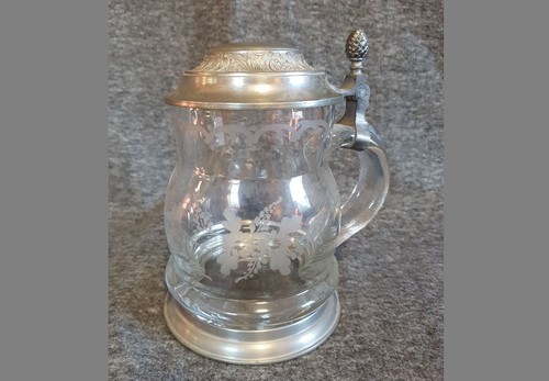 Alter glas bierkrug mit - alter,