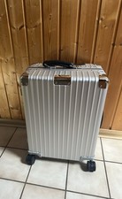 Rimowa Classic Cabin S