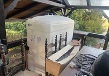 2x Viessmann Kunststoffwannen-Öltanks KWT 1500-R wie neu