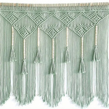 Macrame - Makramee Vorhang Gardine Wanddeko lindgrün mit Quasten ca. 96 x 96cm
