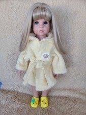 Handgemachte Puppenkleidung