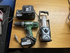 Hitachi Akkuschrauber inkl. Akku Leuchte , 1 Akku und Ladegerät