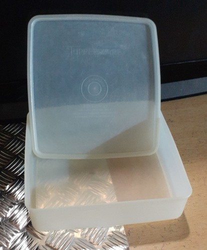 Stück tupperware - 2,