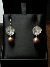 Ohrringe natürlicher