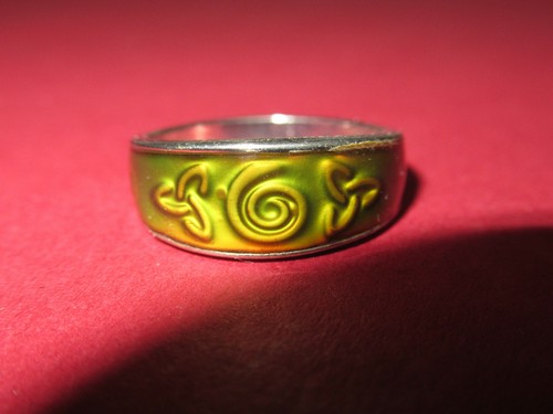 Ring keltisch farbwechselnd