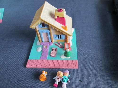 Polly pocket ski lodge - lodge,