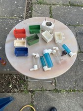 Vogelfutterhaus und Wasserspender für Vogelfutter Papagei