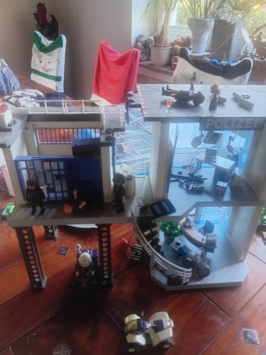 Playmobil polizei station - playmobil,