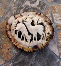 Hirschhornrose, geschnitzt