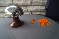 Gepflegter Käsepilz Partypilz 70er Edelstahl Kunststoff Käseigel + orig.Pikser