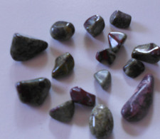 ?Lot Drachenblut poliert Afrika  (Y115) Schau Mal !??