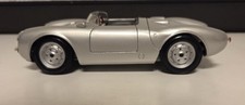 ​Maisto Sammlermodell 1:18 - Porsche 550 A Spyder (Silber)