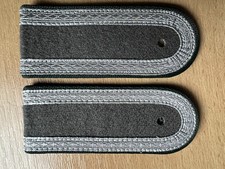 NVA - Schulterstücke  - Rückwärtiger Dienst -Unteroffizier -  dunkelgrün