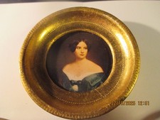 3  Miniatur Bilder im Goldrahmen hinter Glas , alle sind aus einem Nachlass .