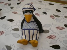  Dekofigur Wintervogel mit Schal und Mütze 