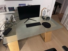 Schreibtisch Mit Mattierter Glasplatte