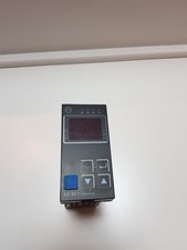 Universalregler Temperaturregler PMA KS40-112-0000D-000