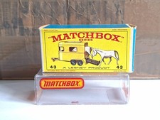matchbox 43 pony trailer   E