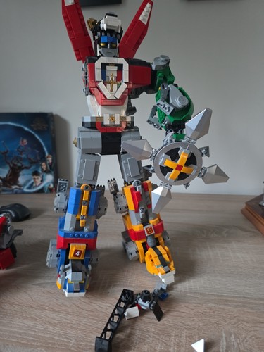 Lego 21311 voltron - lego,