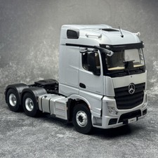 1/24 Scale Mercedes Benz