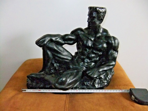 Skulptur bodybuilder tom - skulptur,,