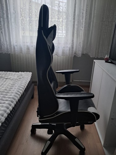 Schwarz-weißer