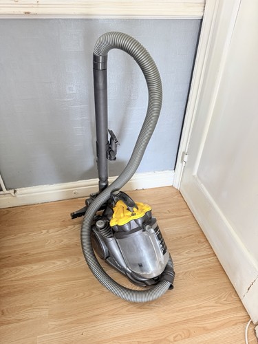 Dyson dc19 multi floor - dyson,