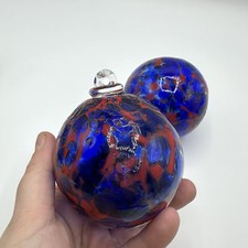 2 Stück Glas Kugeln Fensterkugeln Rot Blau Einschmelzungen Glaskunst