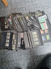 Briefmarken auf 100 Steckkarten