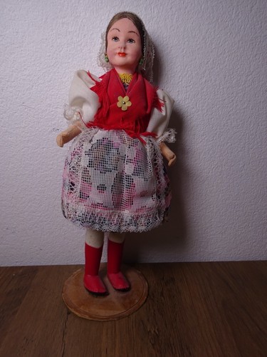 Vintage trachtenpuppe europa - vintage,
