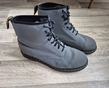 Dr. Martens Gr. 43 grau Boots Schuhe Stiefel Schnürboots