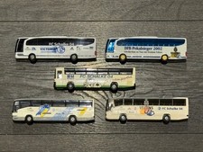 5 Mannschaftsbusse / Teambusse