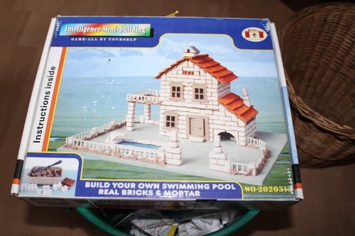 Intelligence mini building - mini,