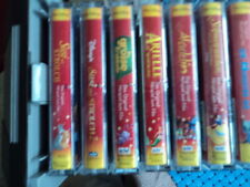  Mc Kassetten Tape Box Reck Regal Ständer aus Kunststoff Stabil für 16 Kassetten