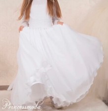 Kommunionkleid aus Satin und