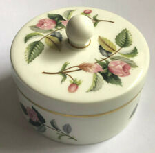 Wedgwood Porzellandose - Bone China - Hathaway Rose - Made in England