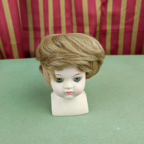 Blonde puppenperücke - blonde,