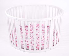 Runder Baby Laufstall aus Holz