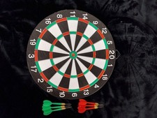 Profi. Dartscheibe inkl. 6