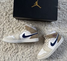 @@ NIKE AIR JORDAN 1 Mid MEM2