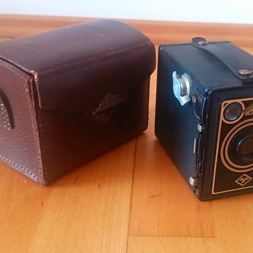 Alte vintage boxkamera - alte,