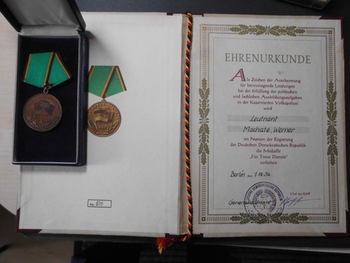 Eine medaille der kvp - eine, 5