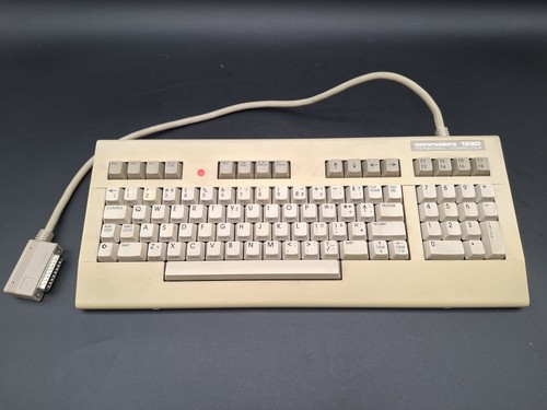 Commodore 128d tastatur - commodore,