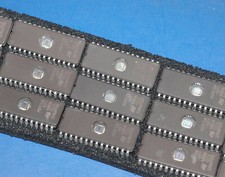 4 Stück - ST M27C128-10F1 - UV EPROM DIP-28 - 128K - für C64 Module